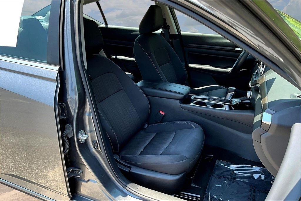 Nissan Altima 2.5 SV 2024