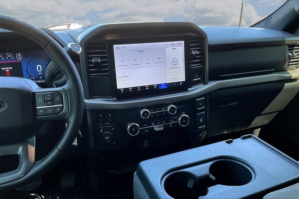 Ford F-150 XLT SuperCrew 4WD 2025