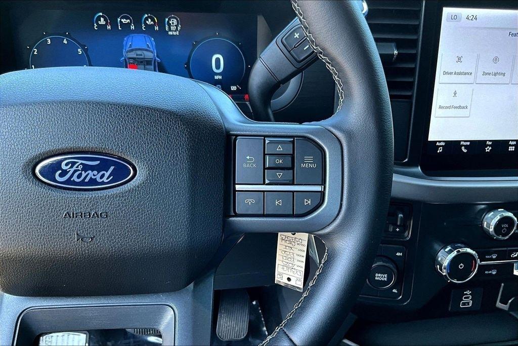 Ford F-150 XLT SuperCrew 4WD 2025