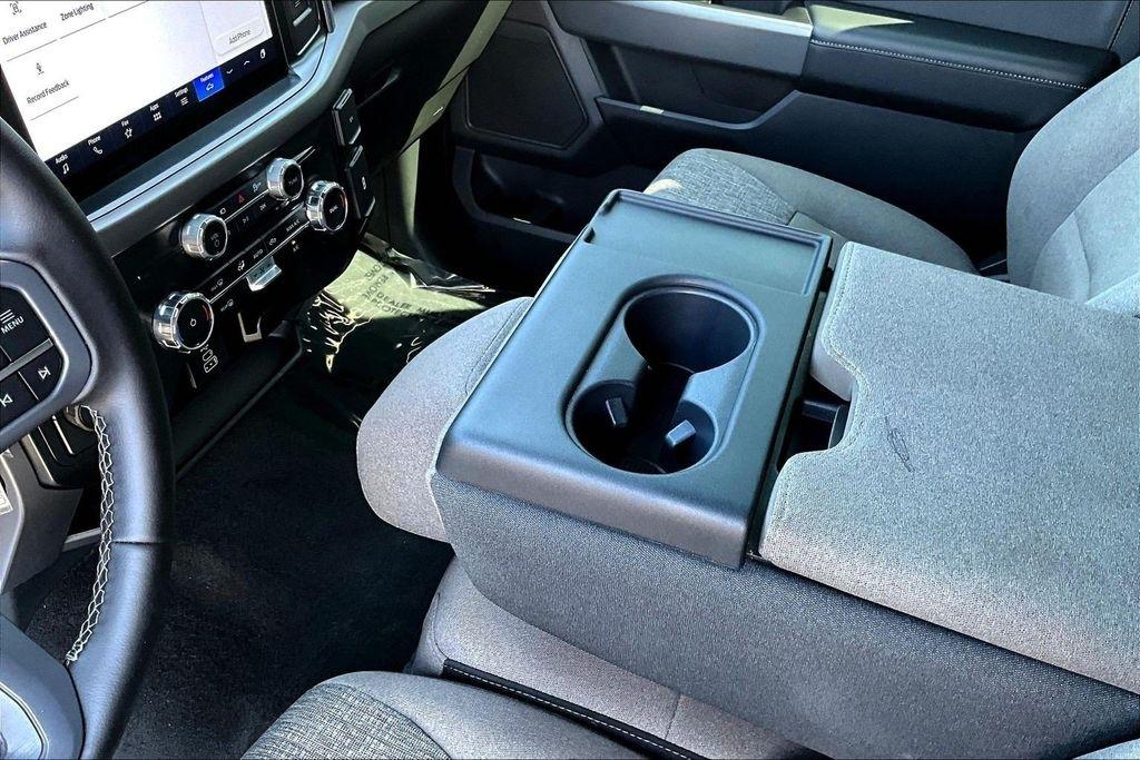 Ford F-150 XLT SuperCrew 4WD 2025
