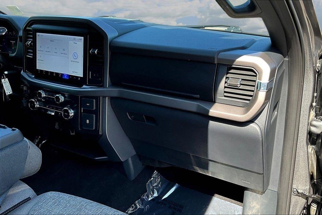 Ford F-150 XLT SuperCrew 4WD 2025