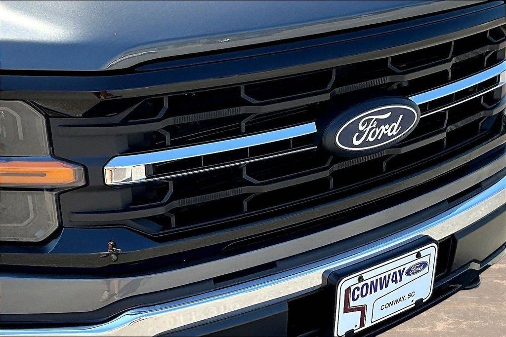 Ford F-150 XLT SuperCrew 4WD 2025