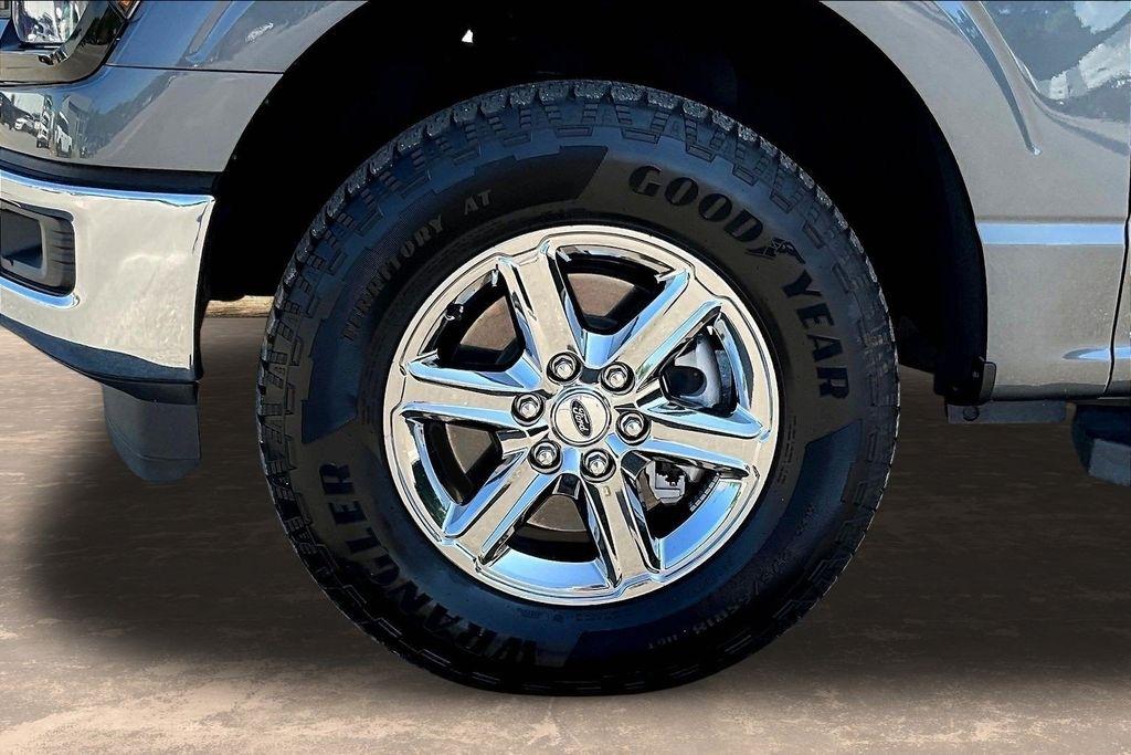 Ford F-150 XLT SuperCrew 4WD 2025