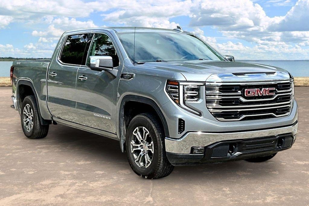 2026 GMC Sierra 1500 SLT Crew Cab 4WD