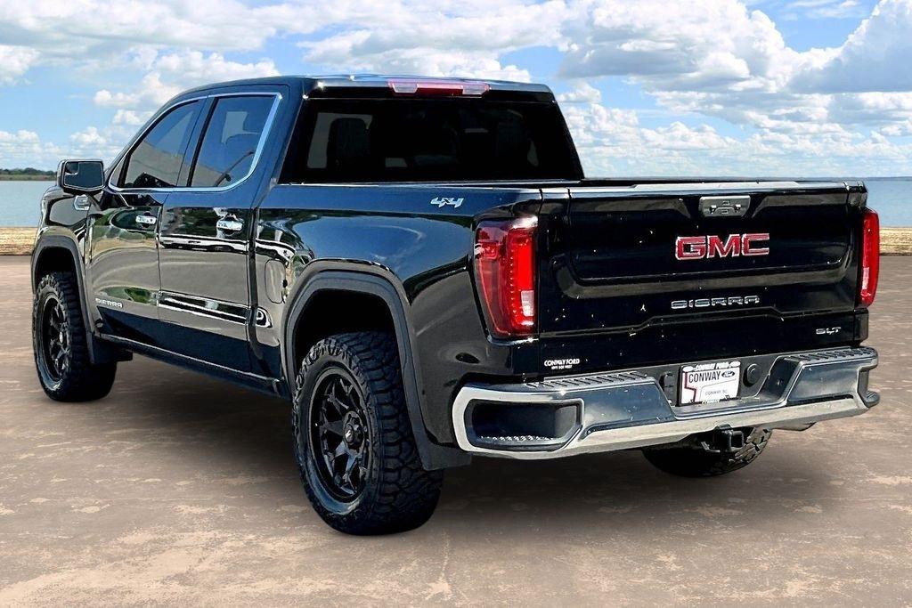 GMC Sierra 1500 SLT Crew Cab 4WD 2026
