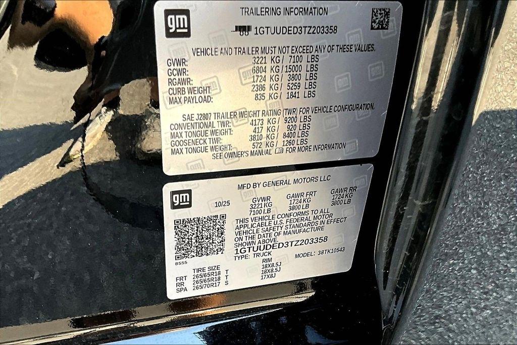 GMC Sierra 1500 SLT Crew Cab 4WD 2026