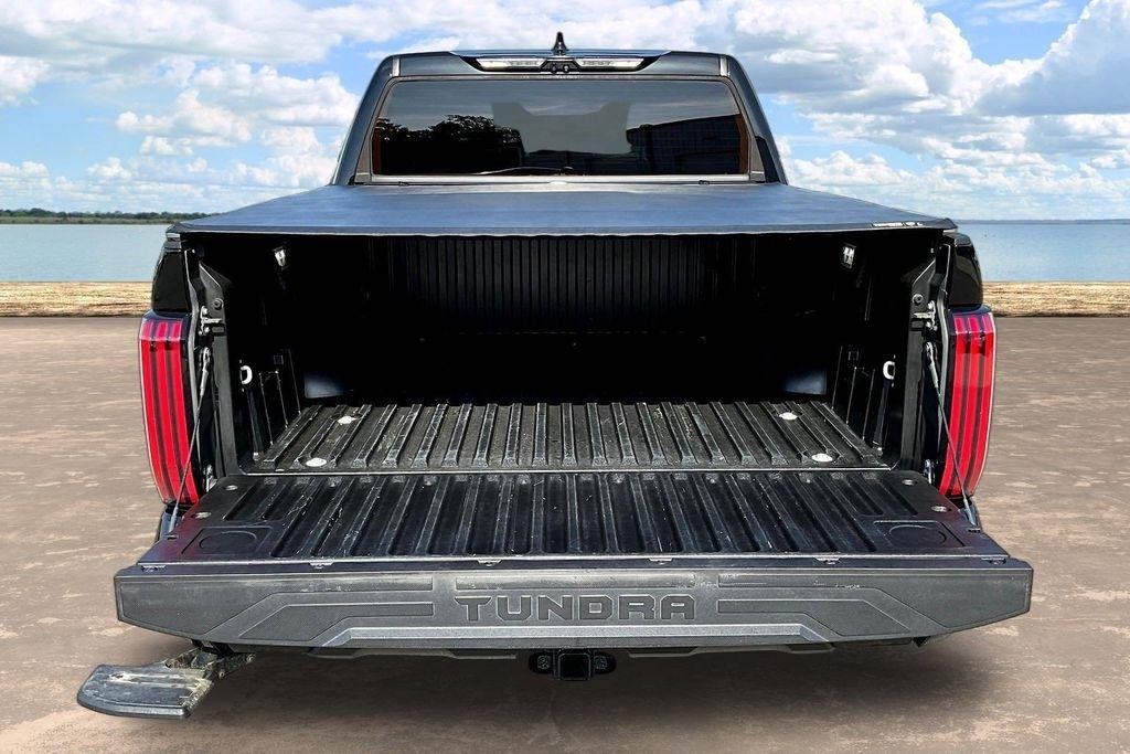 Toyota Tundra Platinum CrewMax 4WD 2023