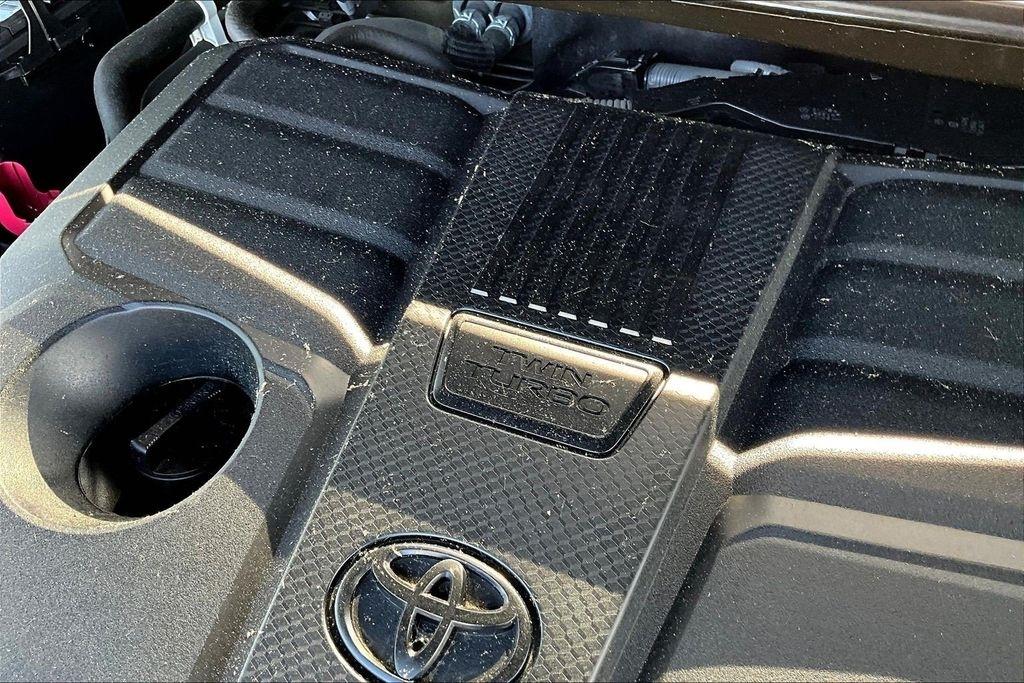 Toyota Tundra Platinum CrewMax 4WD 2023