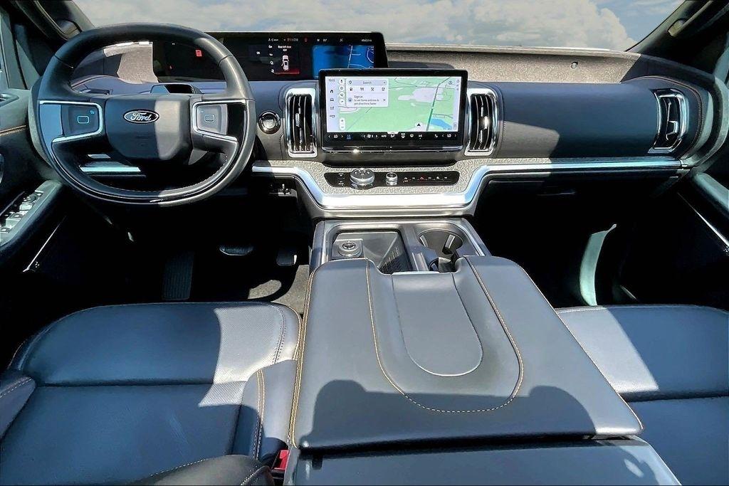 Ford Expedition Tremor 4WD 2025