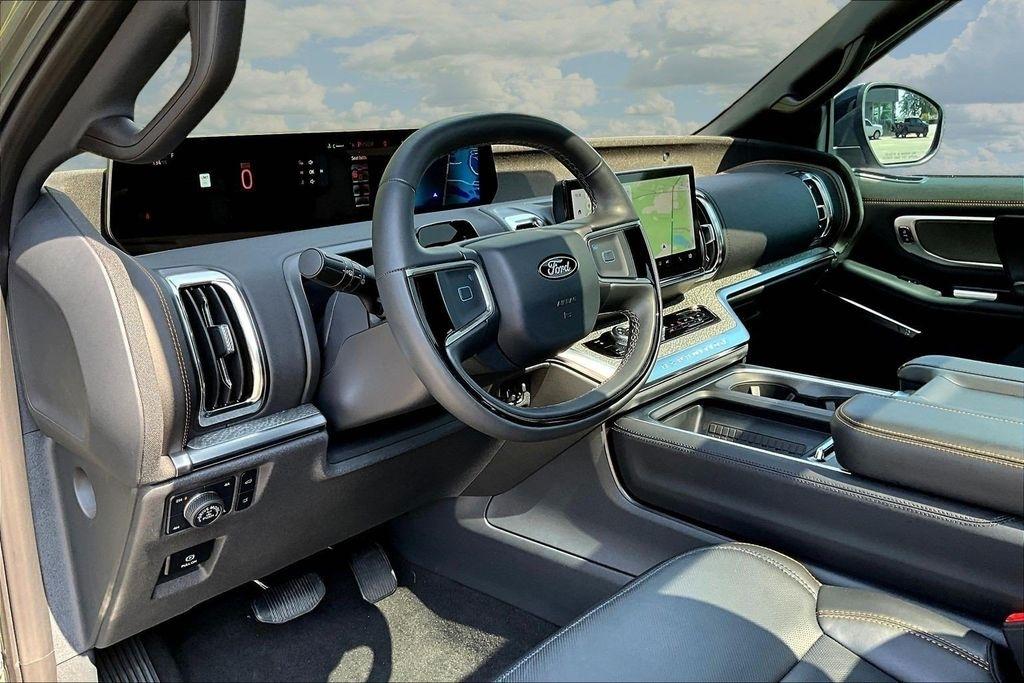Ford Expedition Tremor 4WD 2025