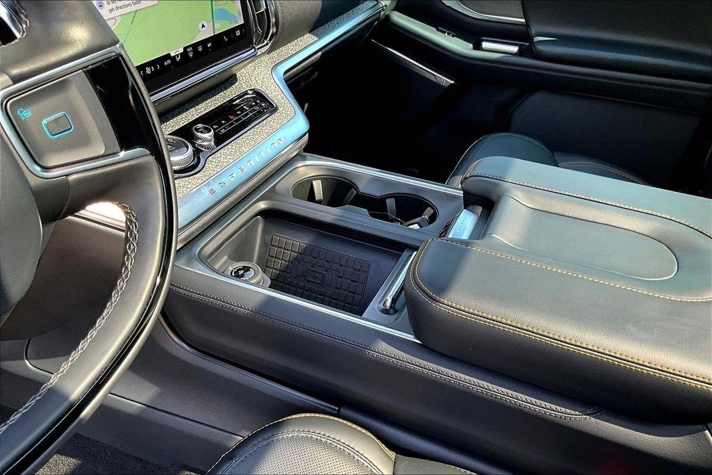 Ford Expedition Tremor 4WD 2025