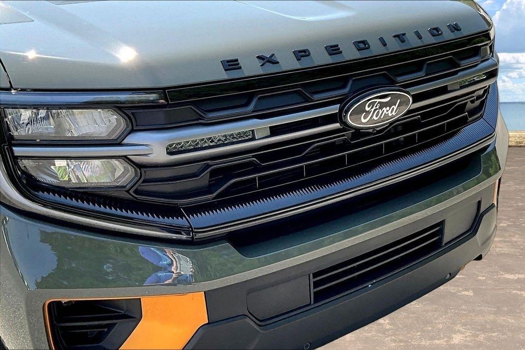 Ford Expedition Tremor 4WD 2025