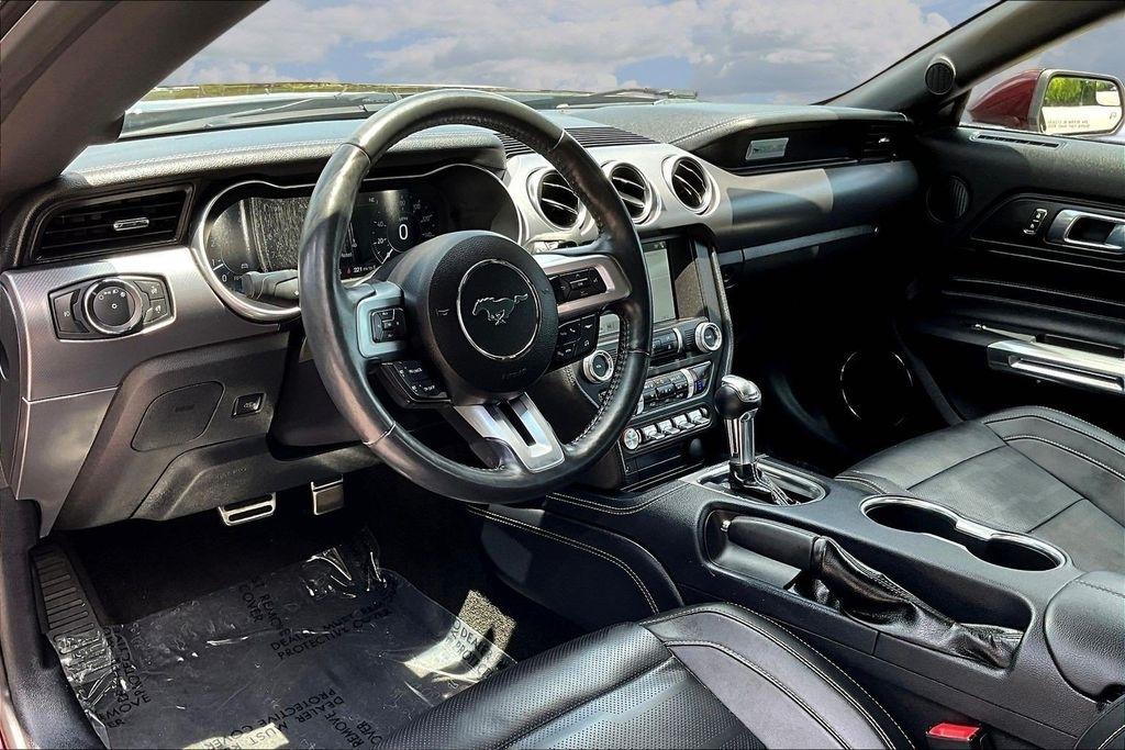 Ford Mustang GT Premium Coupe 2018
