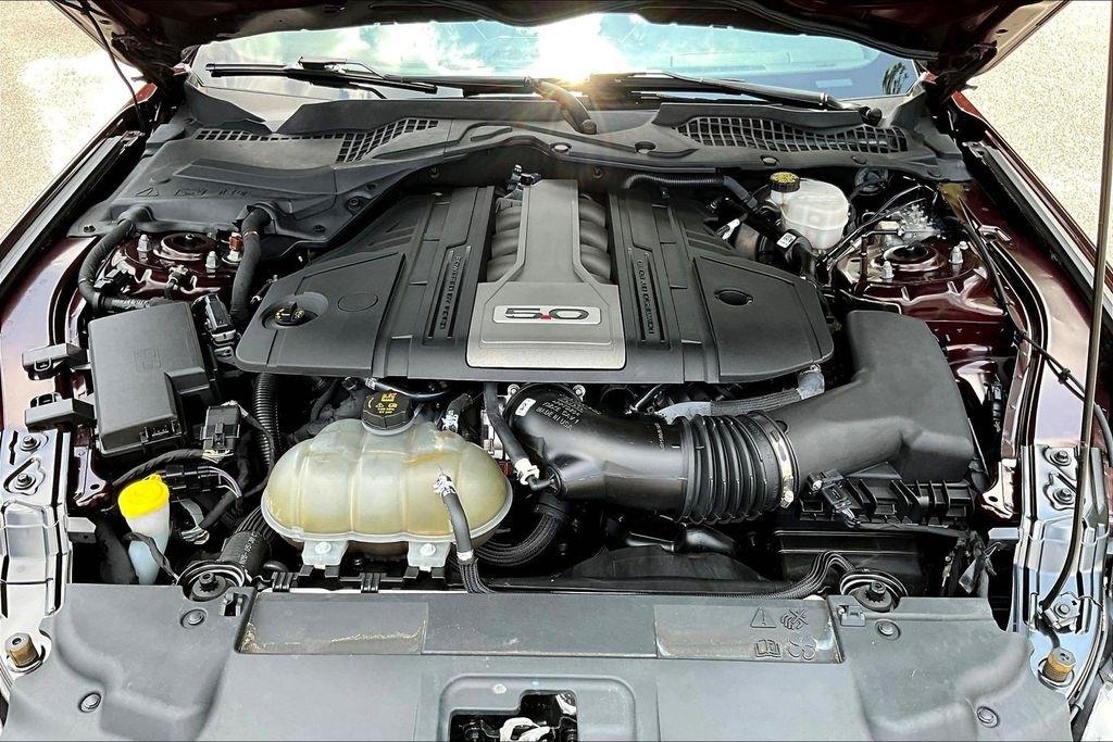 Ford Mustang GT Premium Coupe 2018