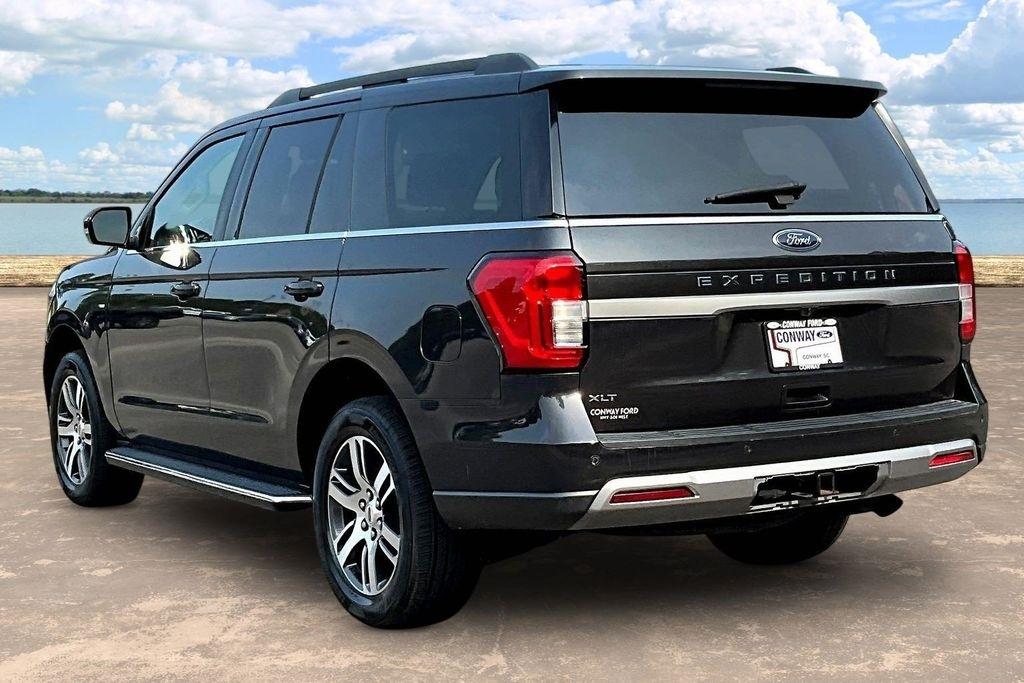 Ford Expedition XLT 4WD 2022