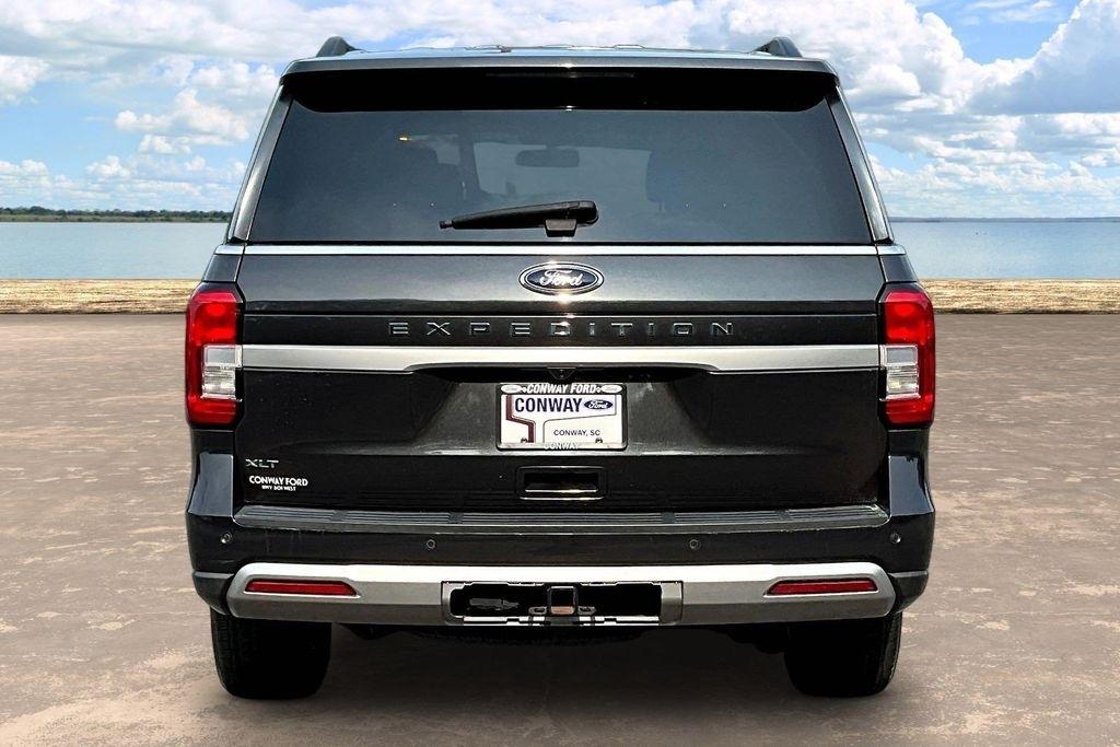 Ford Expedition XLT 4WD 2022