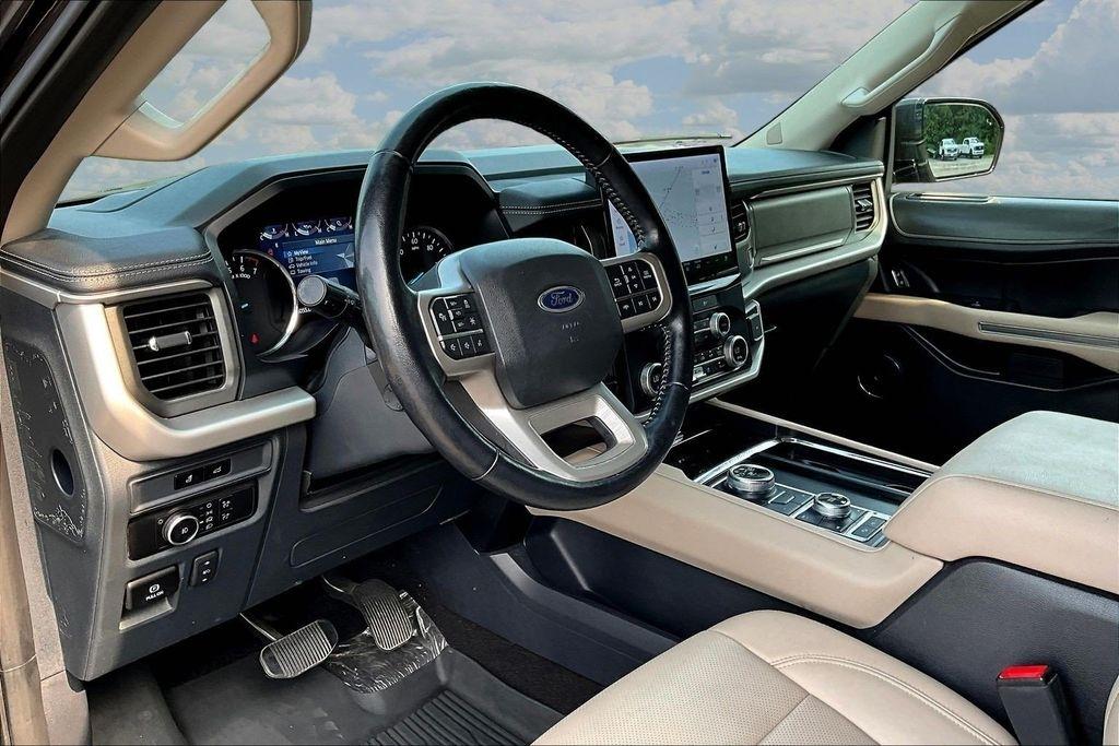 Ford Expedition XLT 4WD 2022