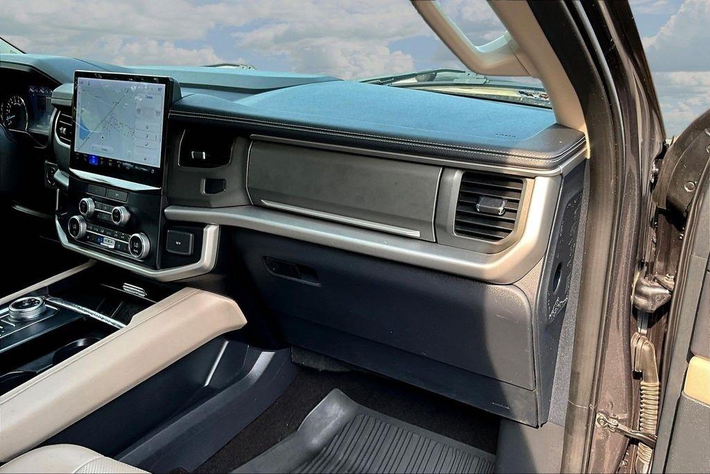 Ford Expedition XLT 4WD 2022