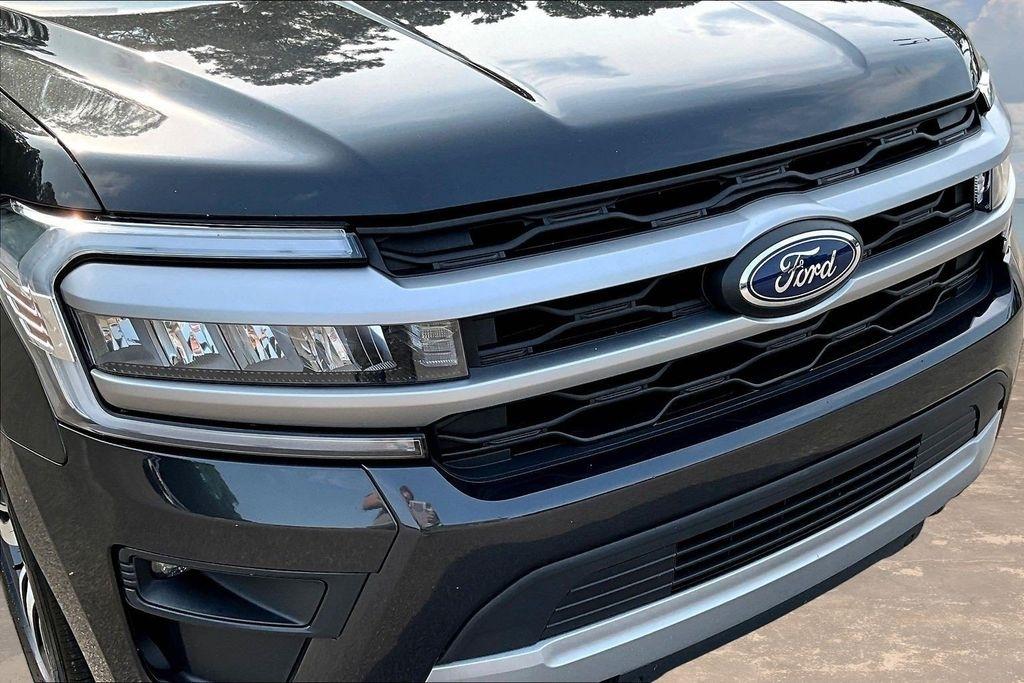 Ford Expedition XLT 4WD 2022