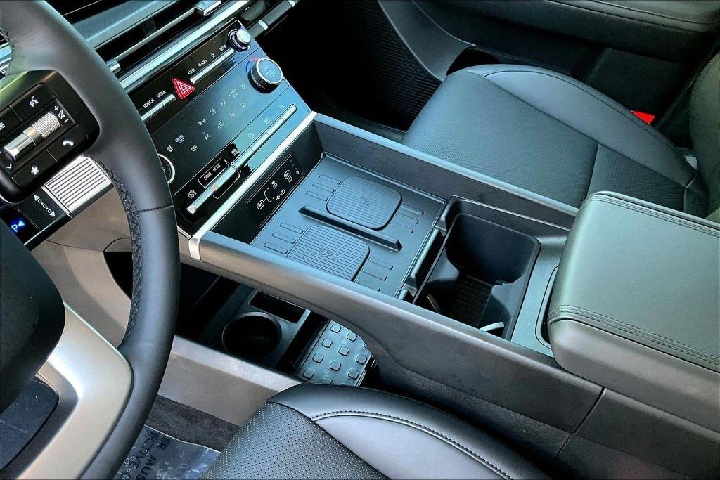Hyundai Santa Fe Hybrid SEL AWD 2025