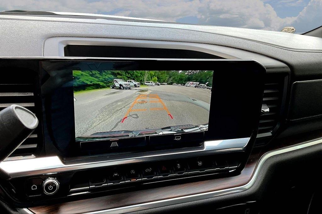GMC Sierra 1500 SLT Crew Cab 4WD 2025