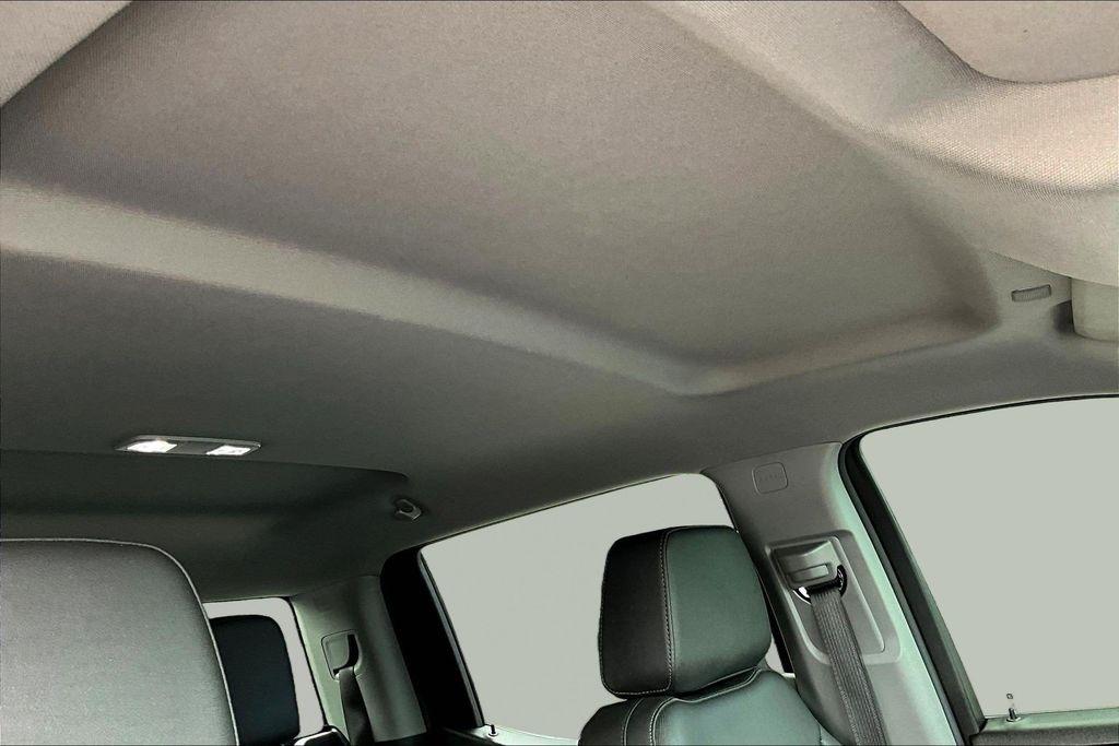 GMC Sierra 1500 SLT Crew Cab 4WD 2025