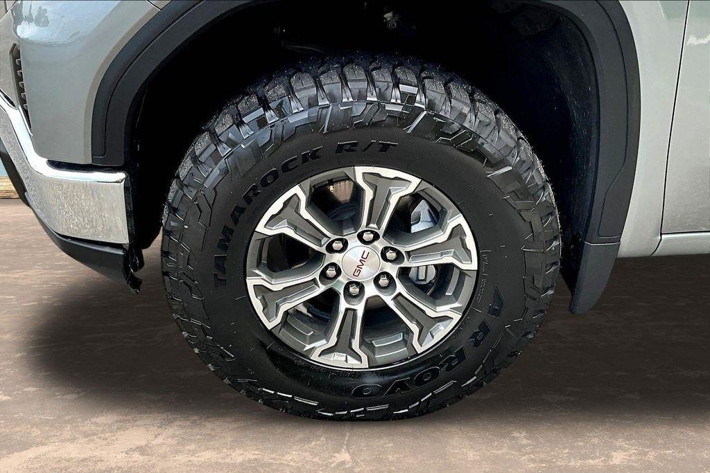 GMC Sierra 1500 SLT Crew Cab 4WD 2025