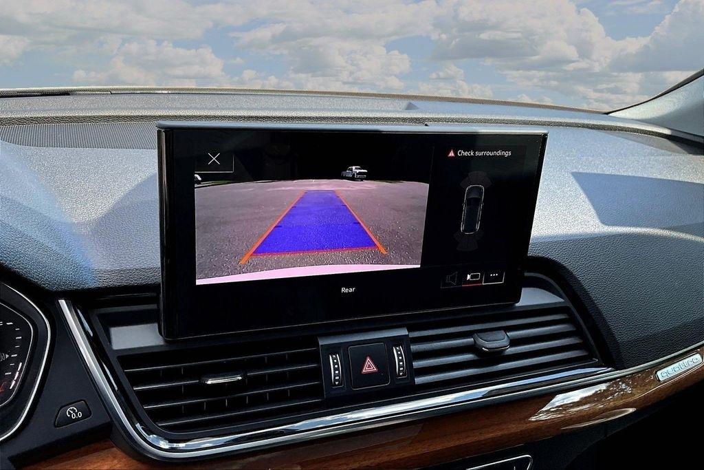 Audi Q5 2.0T Premium quattro 2023