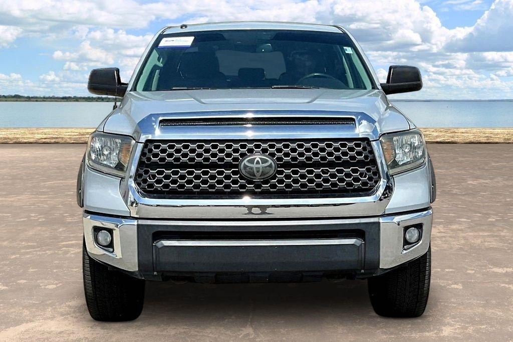 Toyota Tundra SR5 5.7L V8 FFV CrewMax 4WD 2018