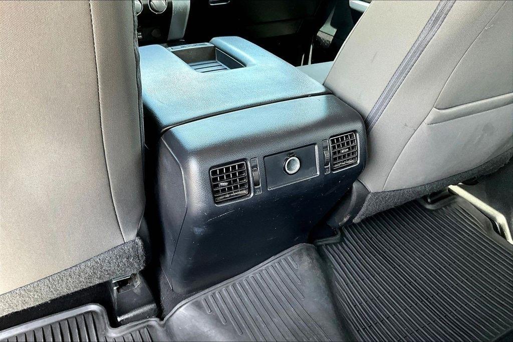 Toyota Tundra SR5 5.7L V8 FFV CrewMax 4WD 2018