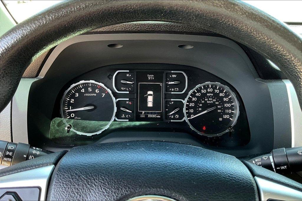 Toyota Tundra SR5 5.7L V8 FFV CrewMax 4WD 2018