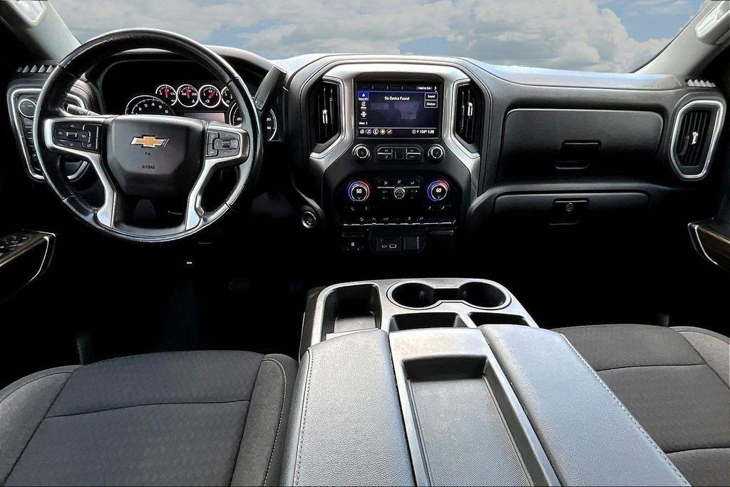 Chevrolet Silverado 1500 LT Crew Cab 4WD 2021