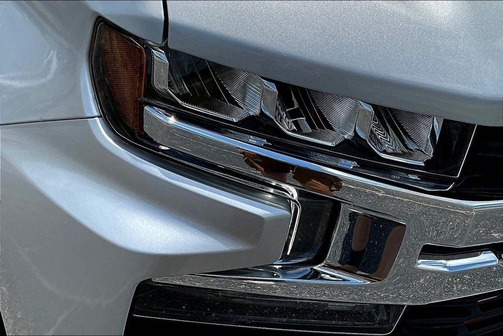 Chevrolet Silverado 1500 LT Crew Cab 4WD 2021