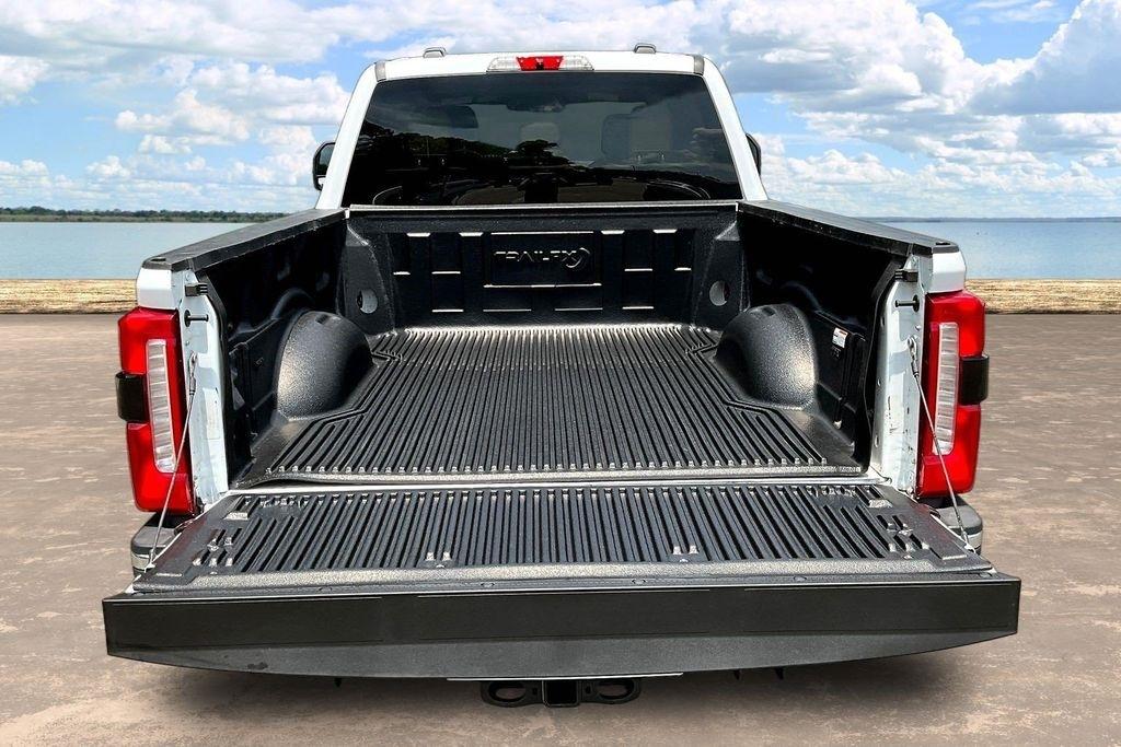 Ford F-250 SD King Ranch Crew Cab 4WD 2026