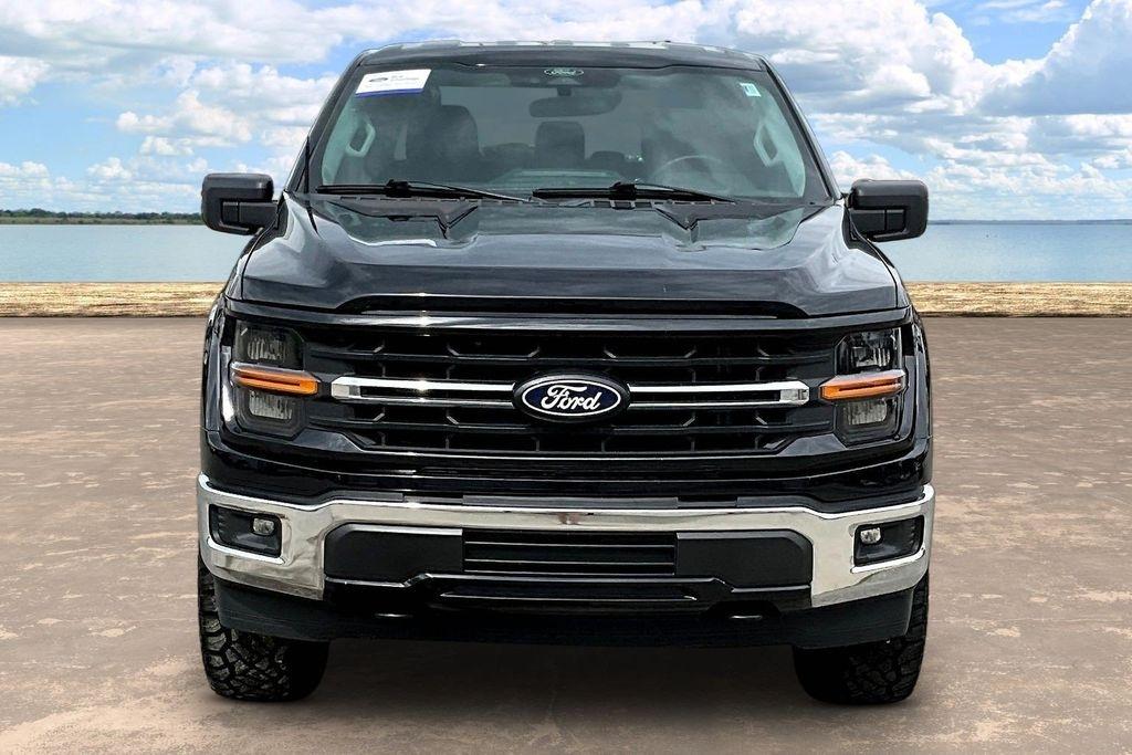 Ford F-150 XLT SuperCrew 4WD 2025