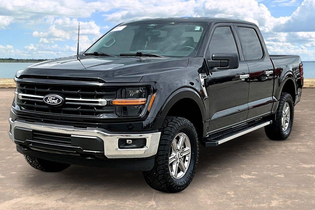 Ford F-150 XLT SuperCrew 4WD 2025