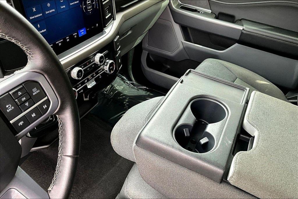 Ford F-150 XLT SuperCrew 4WD 2025