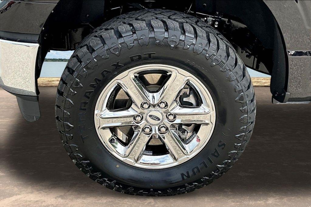 Ford F-150 XLT SuperCrew 4WD 2025
