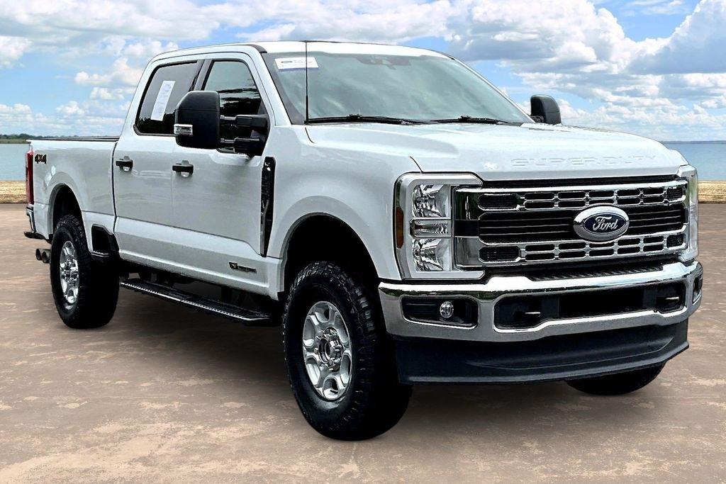 2025 Ford F-250 SD XLT Crew Cab 4WD