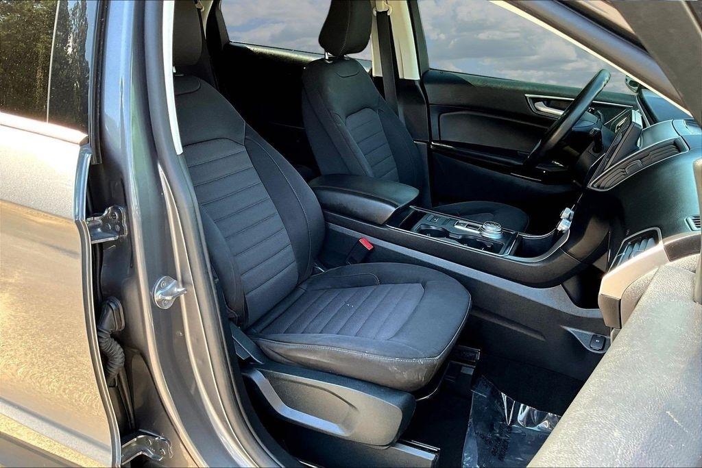 Ford Edge SE FWD 2021