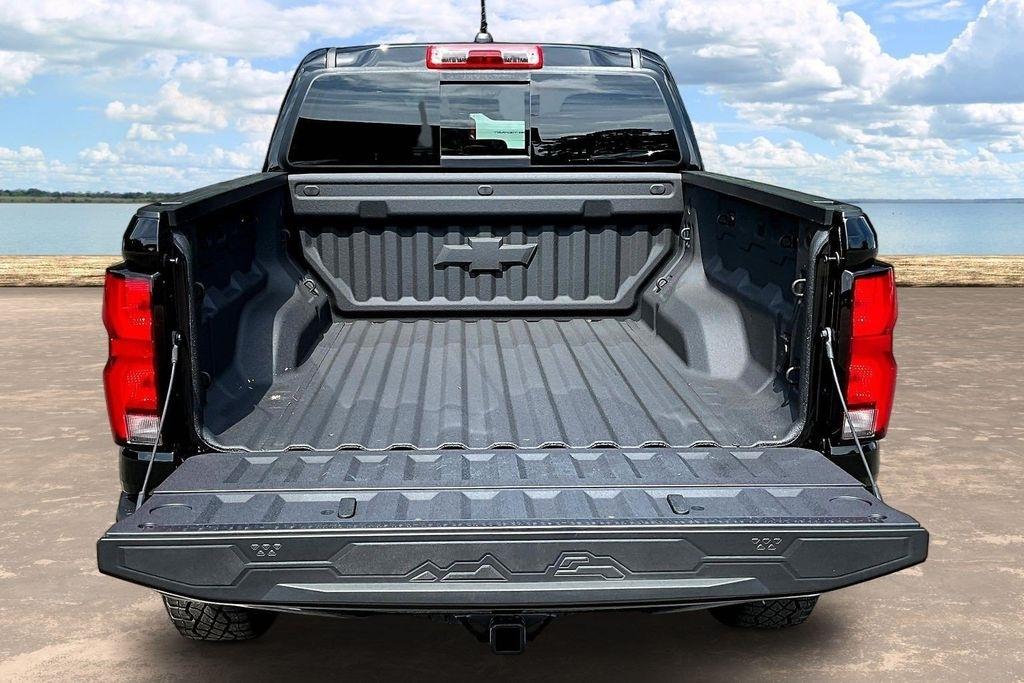 Chevrolet Colorado ZR2 Crew Cab 4WD 2025