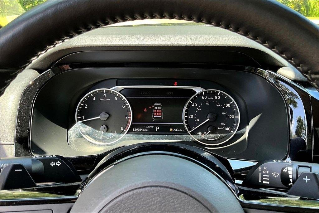 Nissan Pathfinder SL 2025