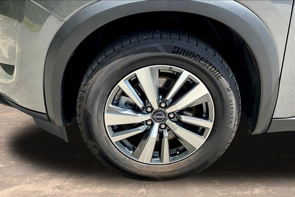 Nissan Pathfinder SL 2025