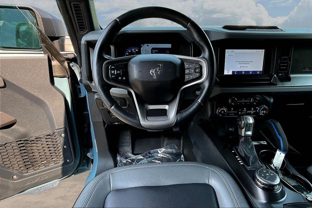 Ford Bronco Base 2-Door 2023
