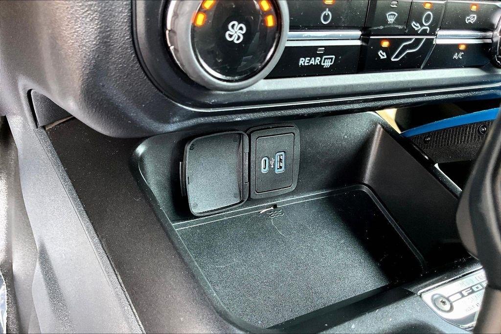 Ford Bronco Base 2-Door 2023
