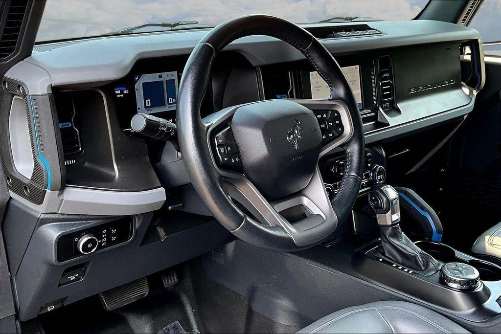 Ford Bronco Base 2-Door 2023