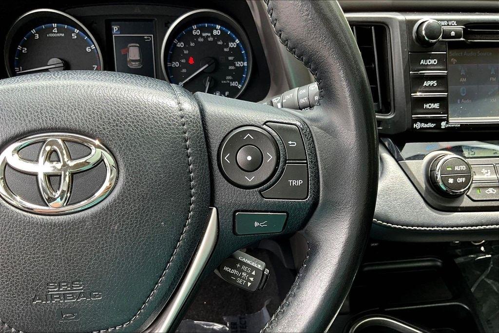 Toyota RAV4 XLE FWD 2018