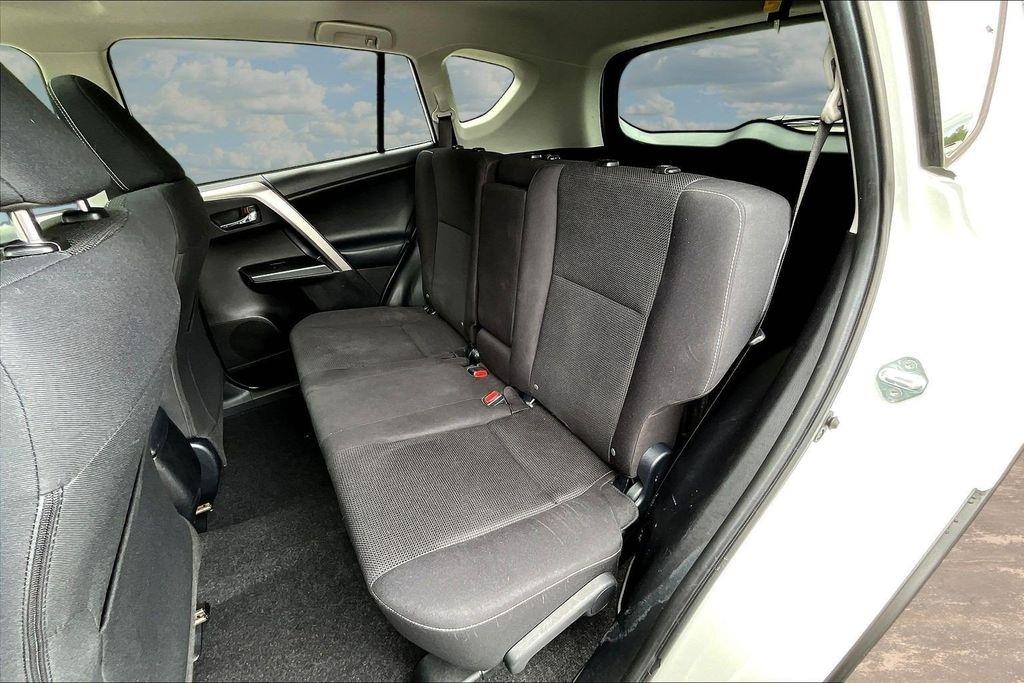 Toyota RAV4 XLE FWD 2018