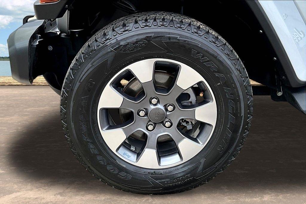 Jeep Wrangler Unlimited Sahara 2023