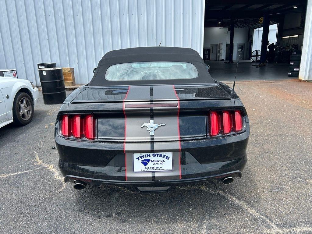 Ford Mustang V6 Convertible 2015